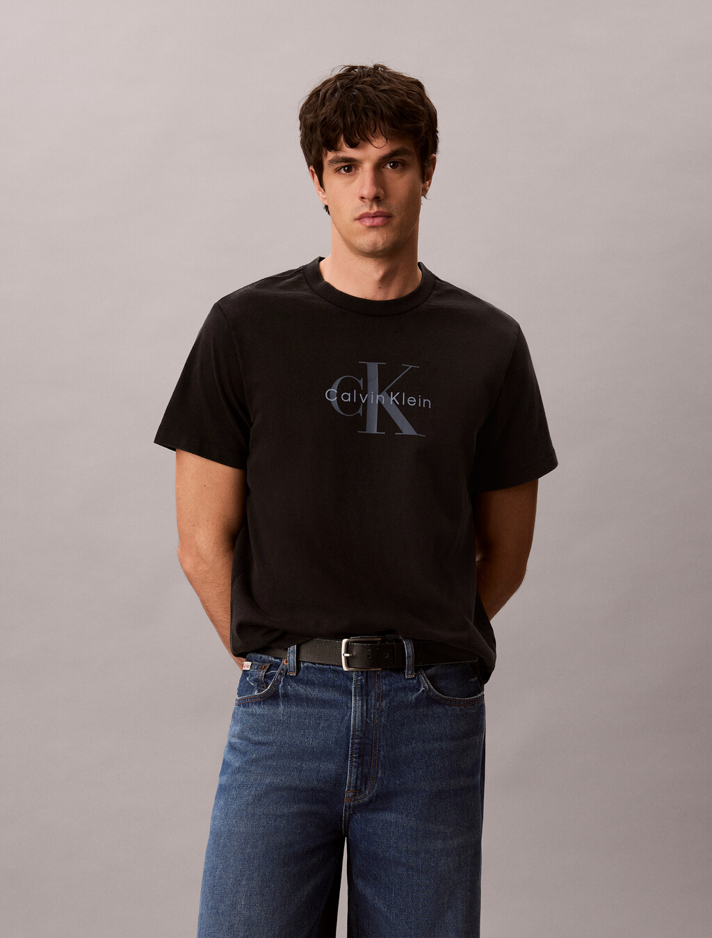 Camiseta de algodón lavado con monograma