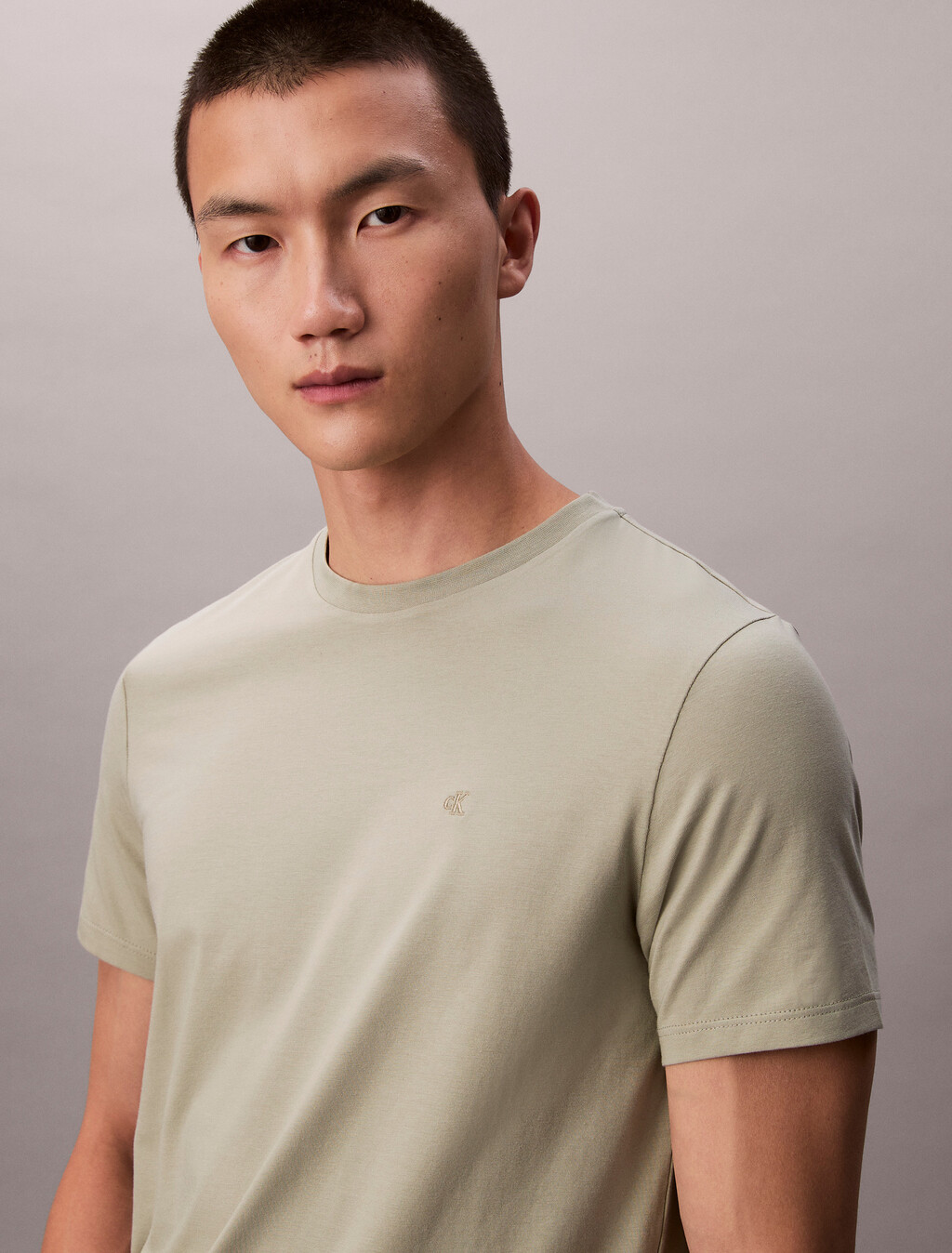 Camiseta ajustada de algodón elástico