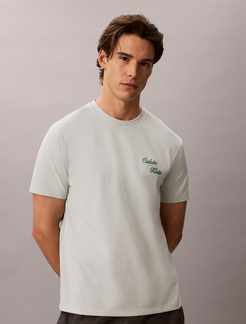 Camiseta clásica con logo de script y enfriamiento