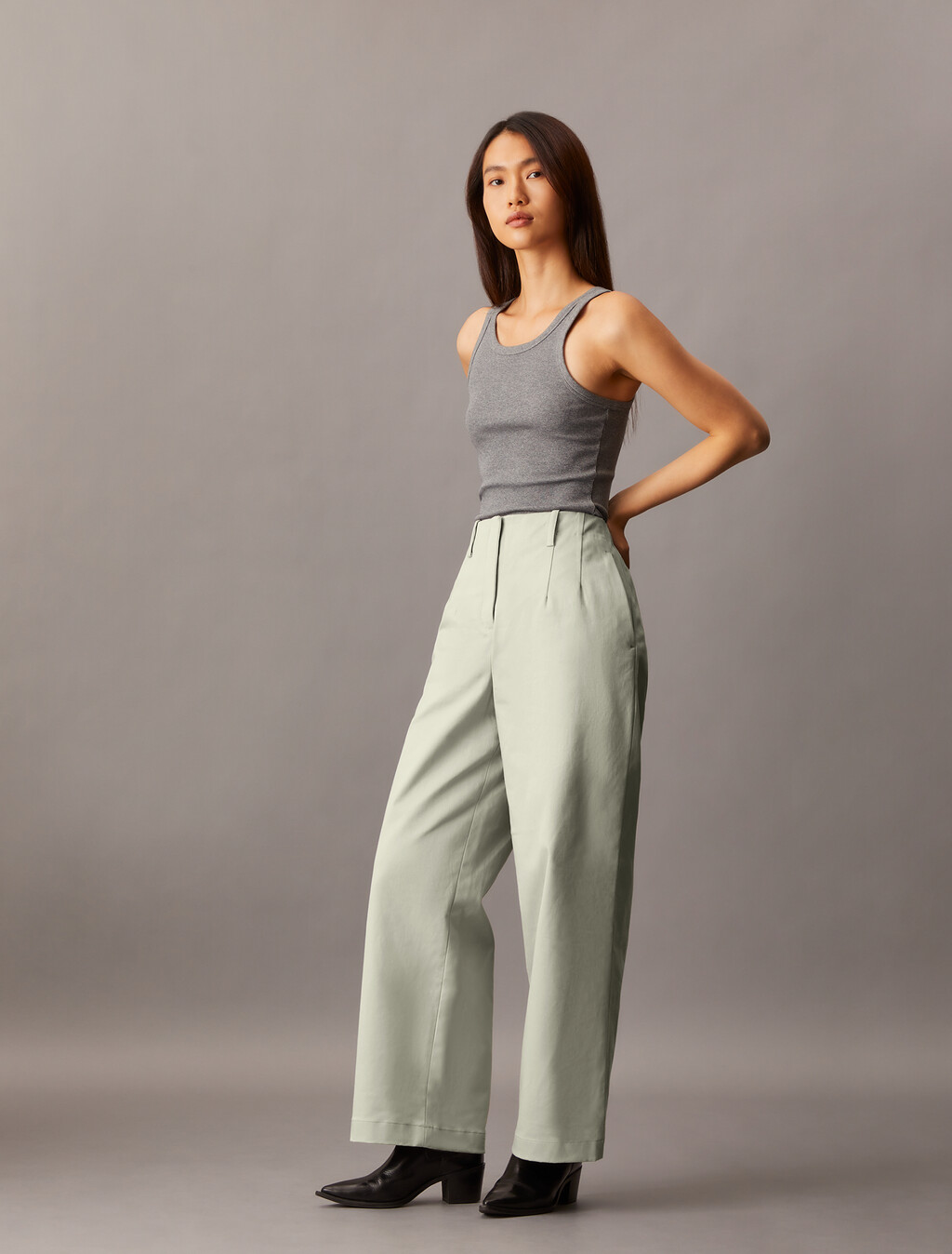 Pantalones Chino de Algodón con Corte Relajado