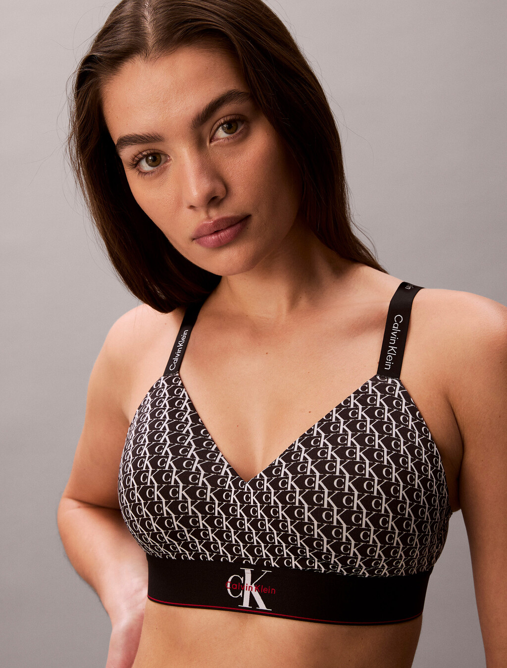 Bralette Ligeramente Forrado - Microfibra Elástica con Gráfico Monograma