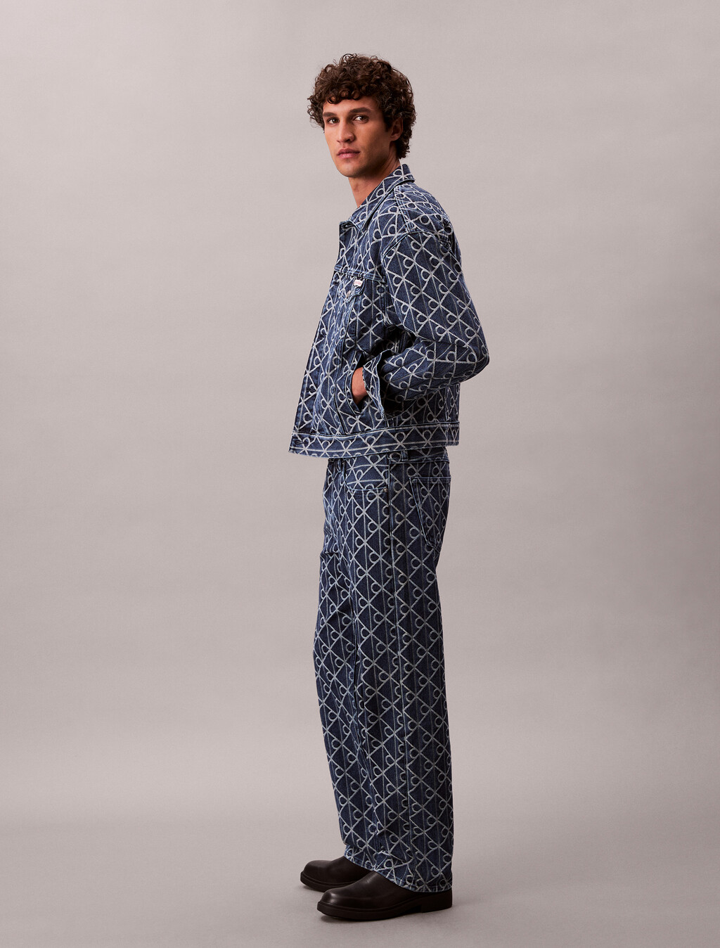 Pantalones vaqueros rectos de los 90 con estampado total