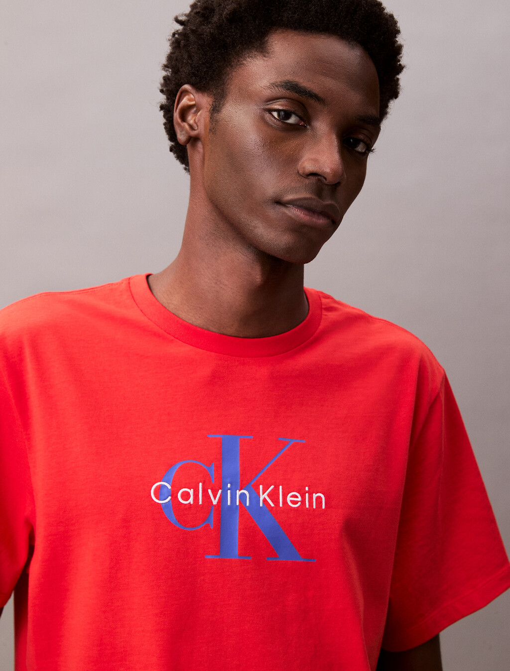 Camiseta con monograma