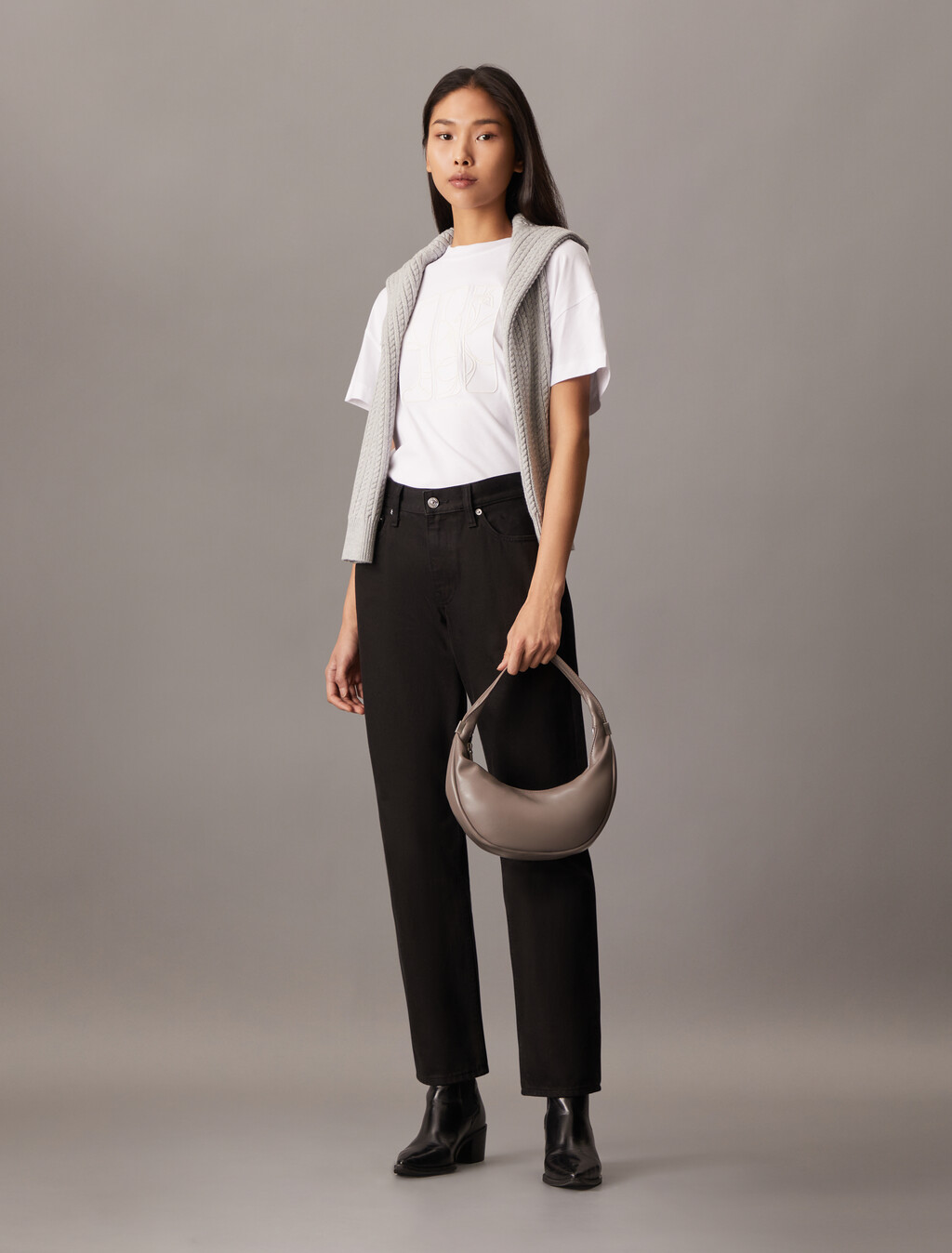 Bolso de media luna suave con pinchado CK