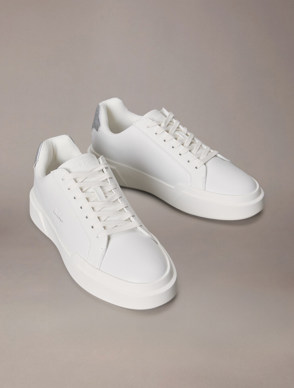 CK Avenue - Zapatillas de cuero con logotipo