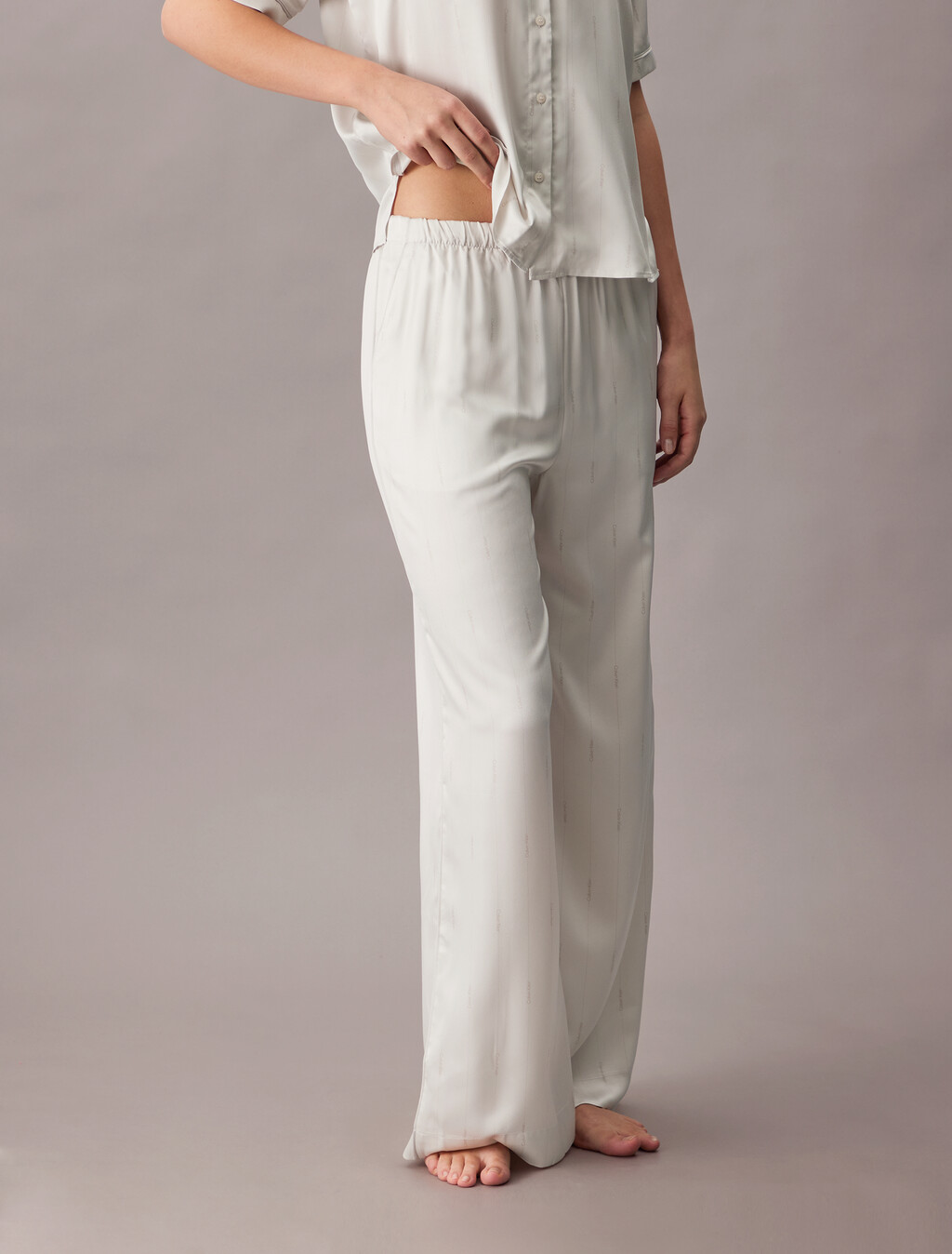 Pantalones de pijama con brillo satín