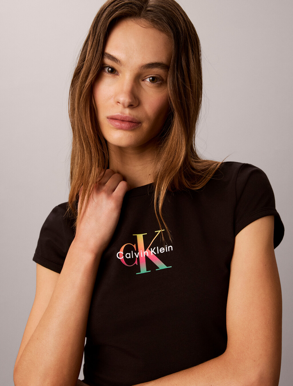 Camiseta Slim con monograma - Orgullo