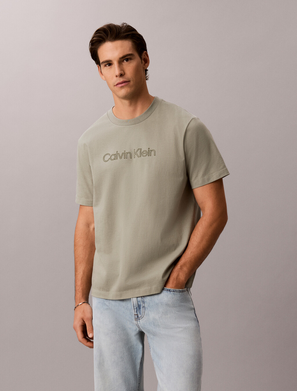Camiseta con logo holgada