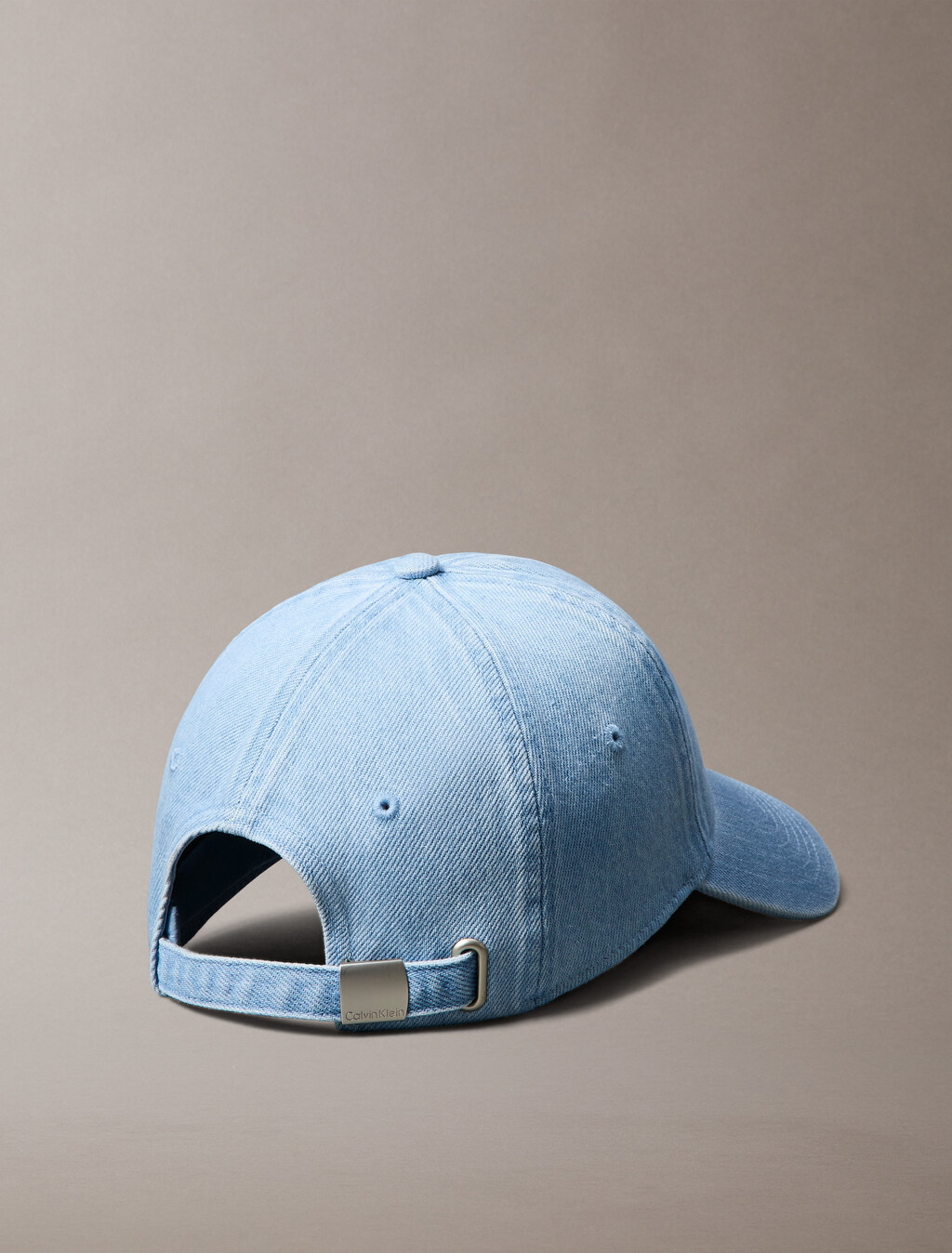 Gorra con logotipo de mezclilla