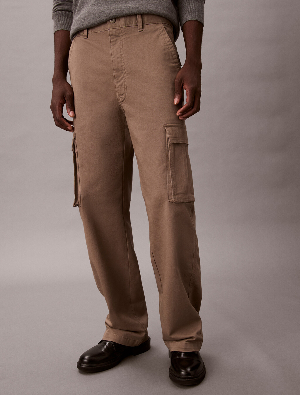 Pantalón de algodón tipo cargador holgado