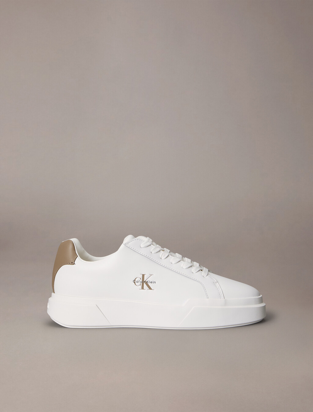 Zapatillas NYC de cuero duradero con tracción