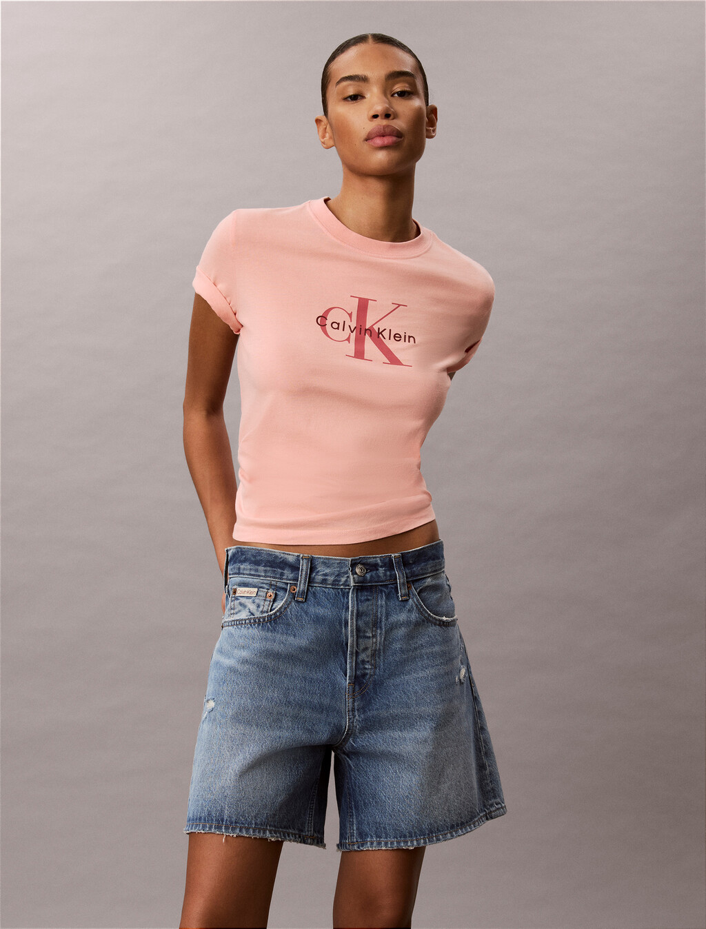 Camiseta de algodón lavado con monograma