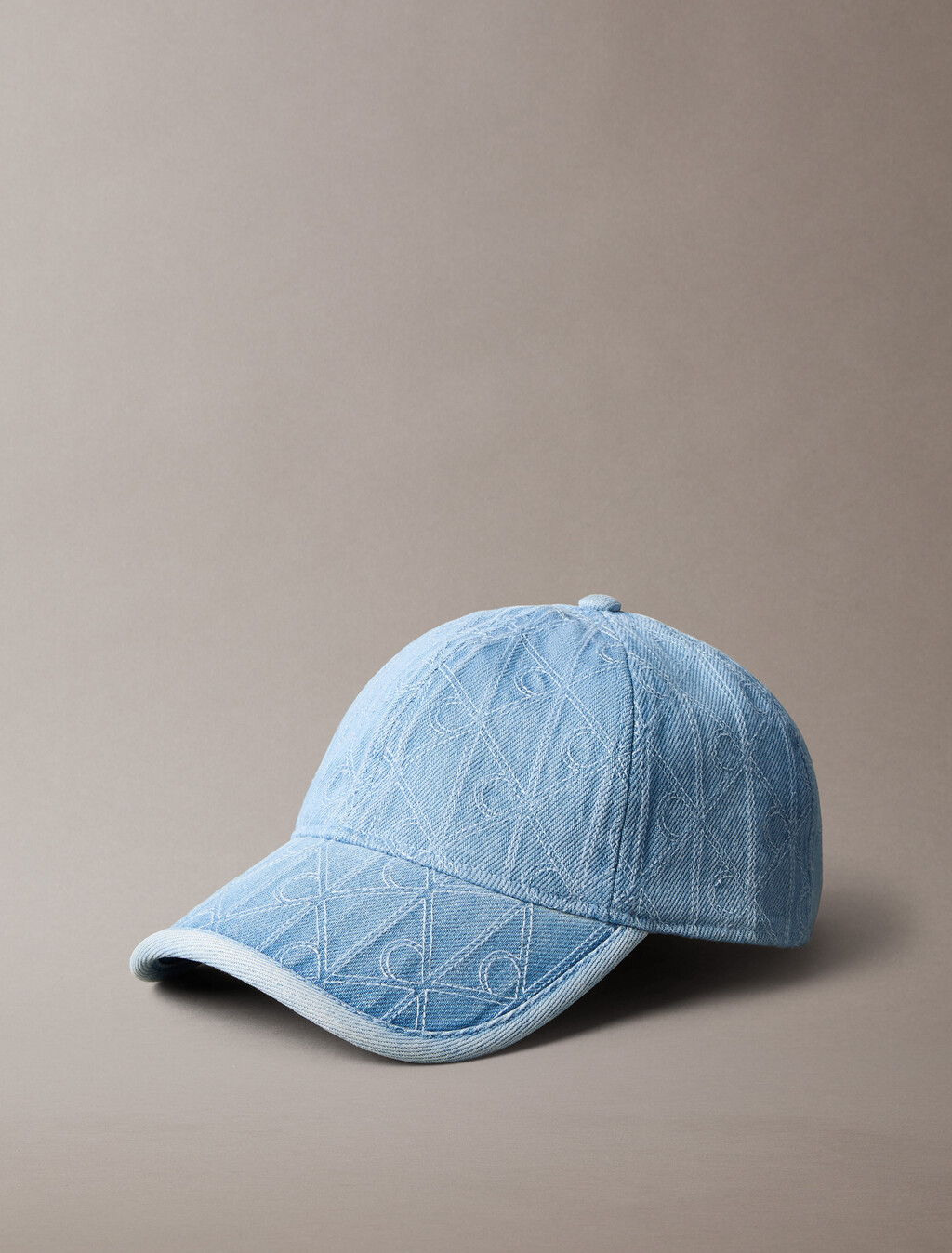 Gorra de béisbol de denim acolchado con monograma