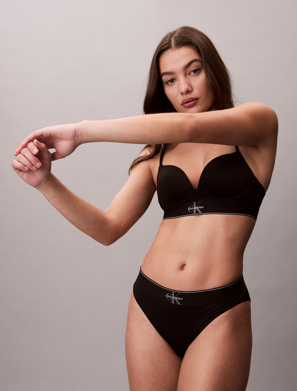 Sujetador Push Up de Escote Profundo CK