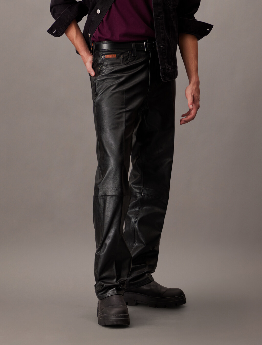Pantalón de cuero recto de los 90