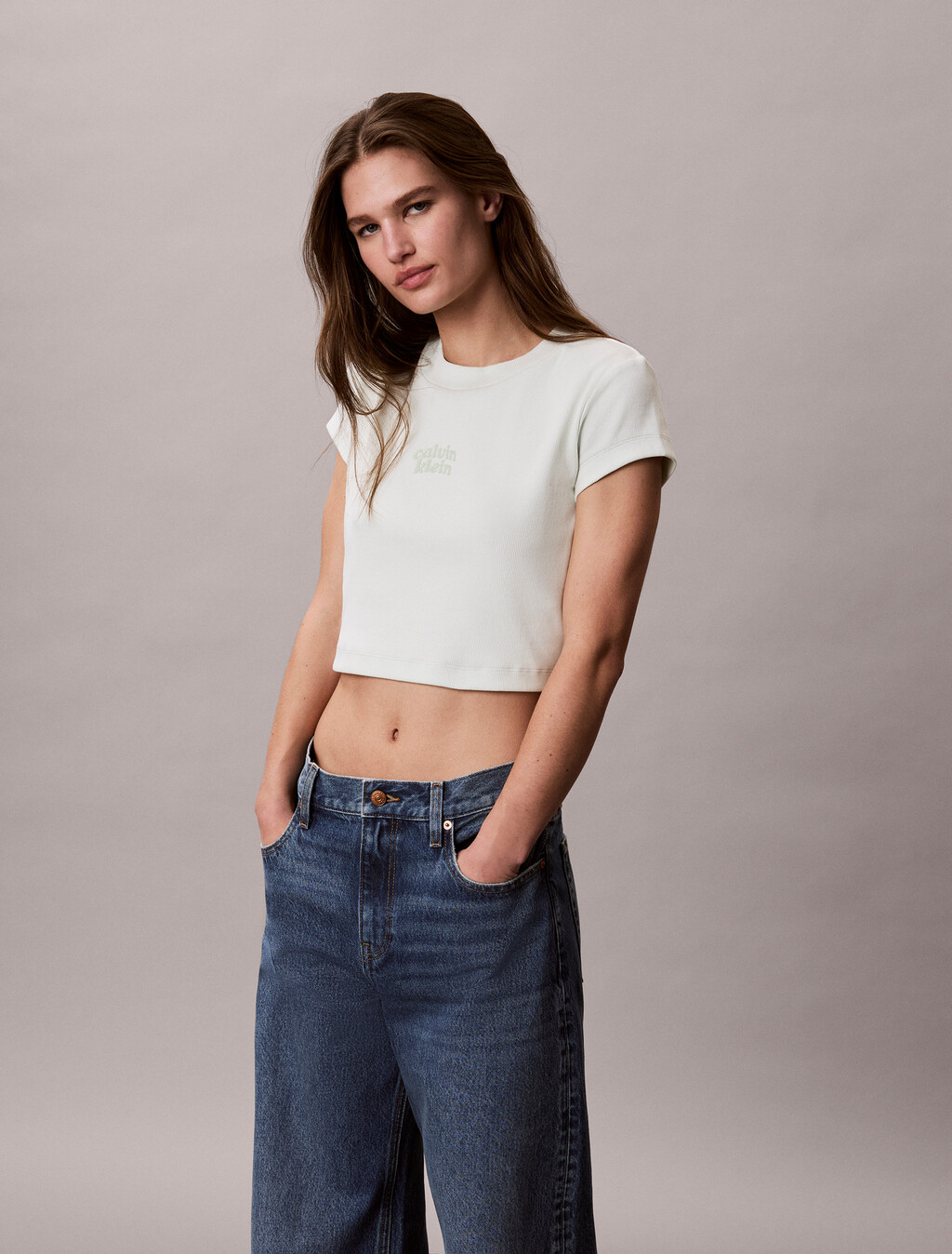 Camiseta corta con logo slim