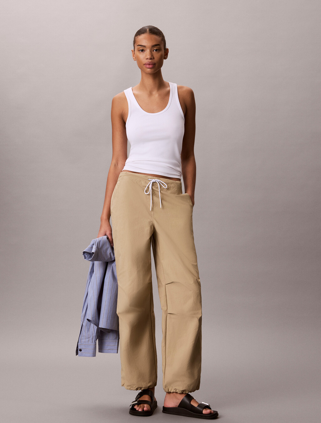 Pantalones de Nylon Suave y Relajado