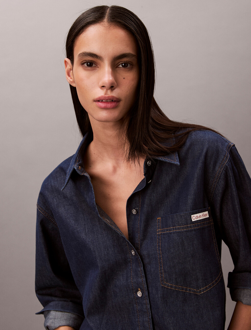 Camisa de Denim Corta Tipo Dad