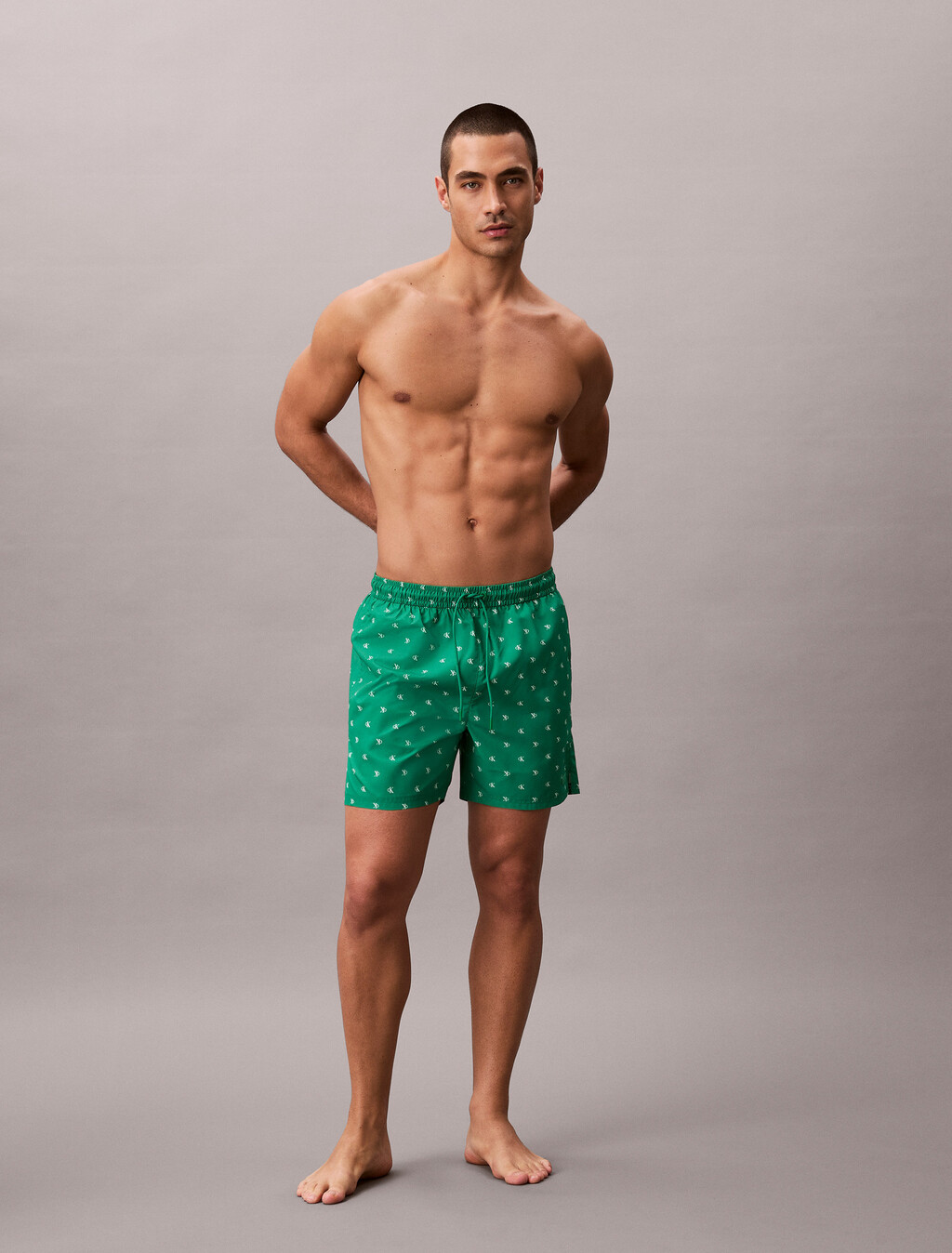 Pantalones cortos de baño sólidos