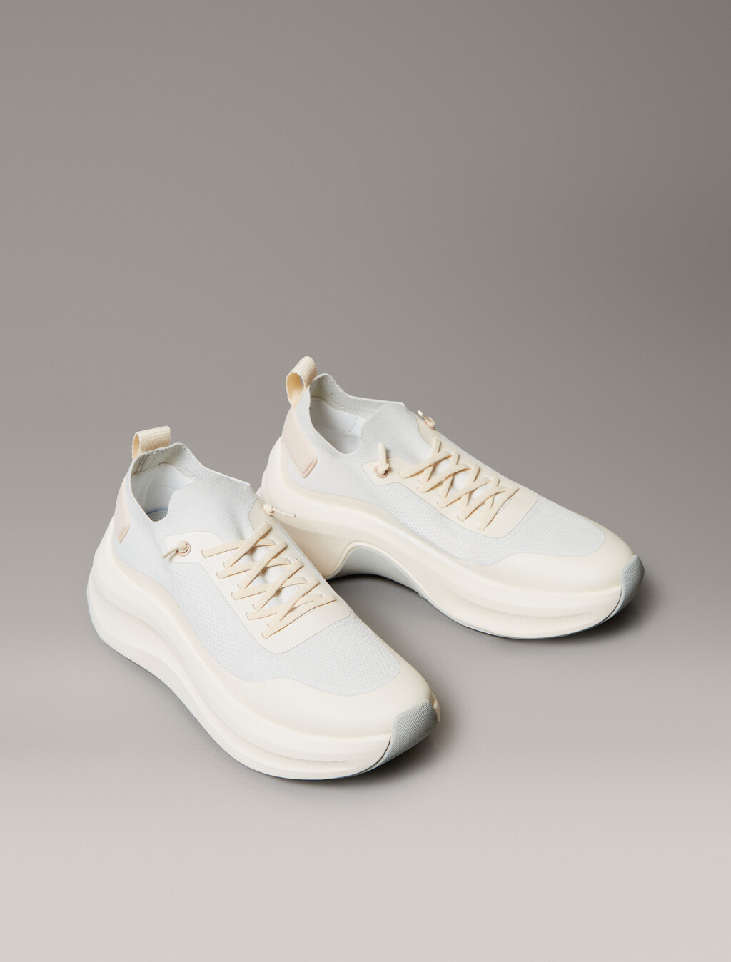 Zapatillas de corredor gruesas de calcetín de malla
