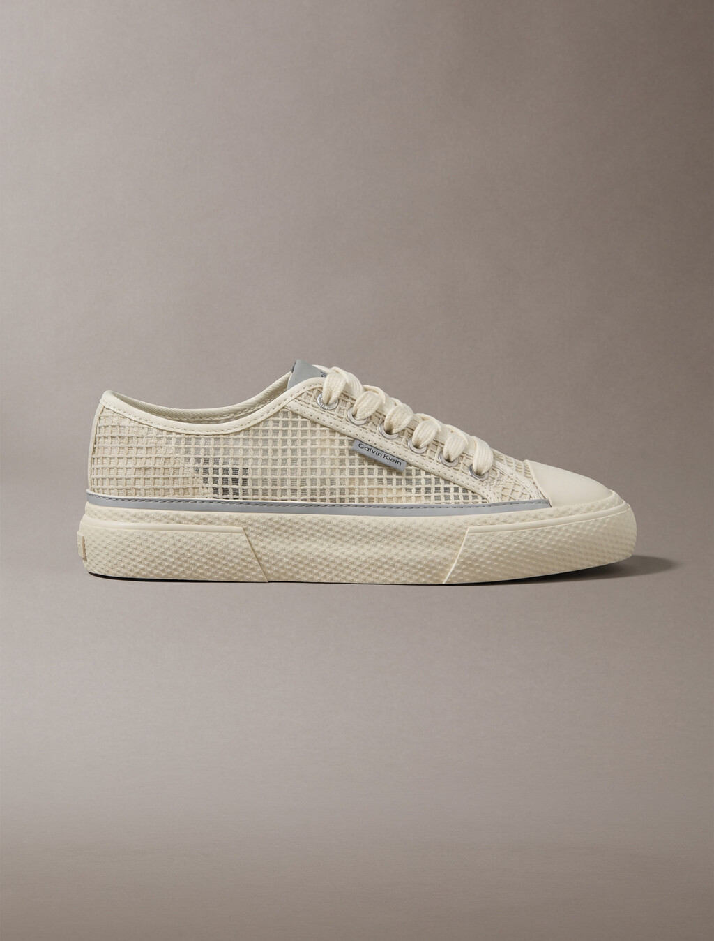 Zapatillas de cuero vulcanizado con cordones texturizadas
