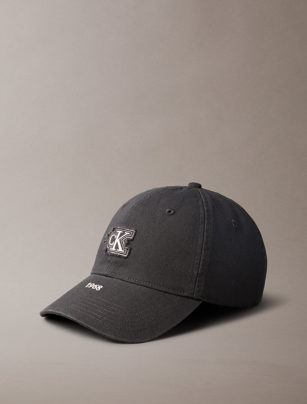Gorra de lona lavada con logotipo bordado