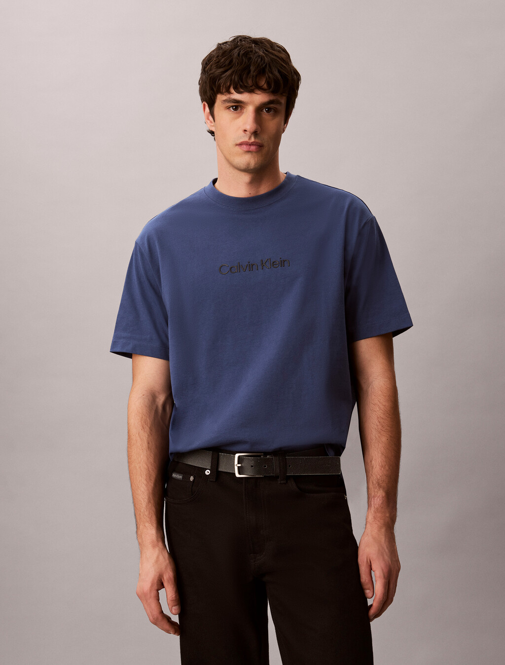 Camiseta de cuello redondo con logo de Calvin