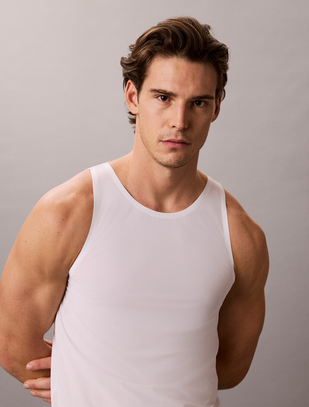 Camiseta de malla de microfibra invisible
