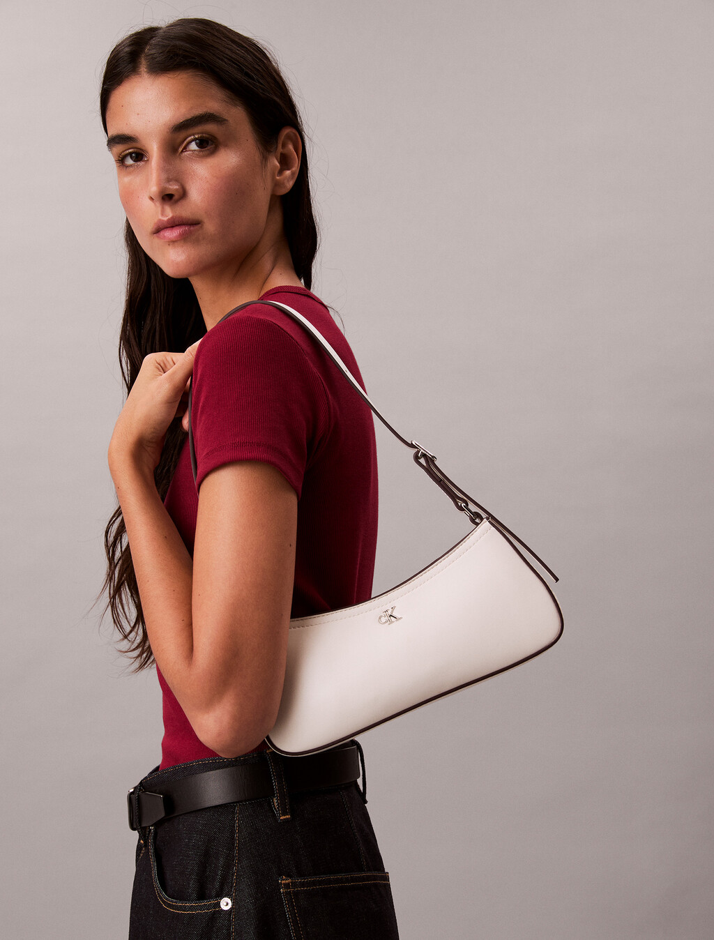 Bolso de hombro con logotipo monograma