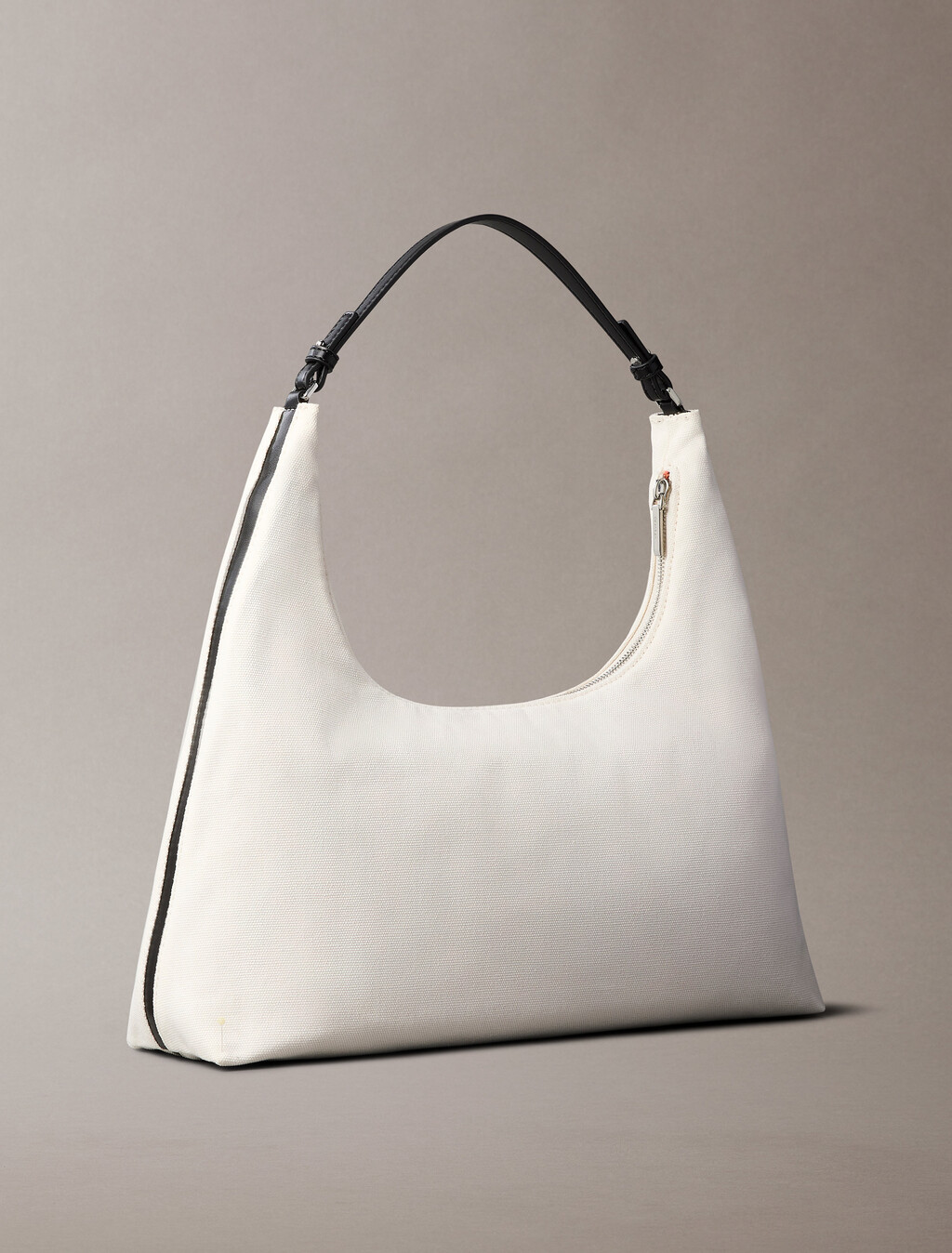 Bolso de hombro mediano de lona con estampado