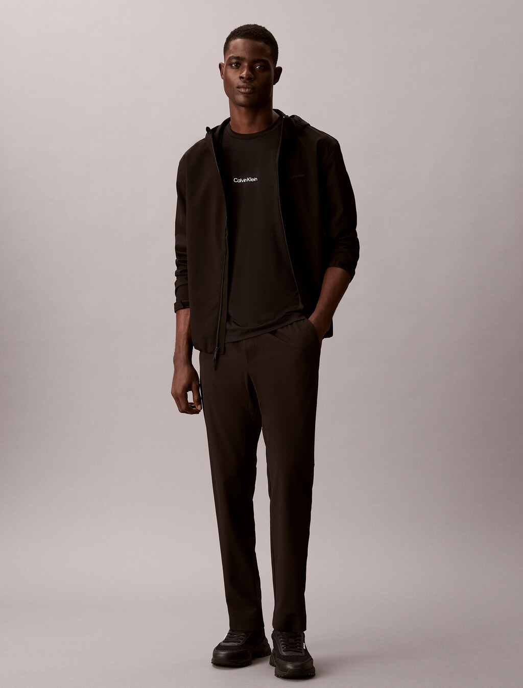 Pantalones de rendimiento repelentes de agua