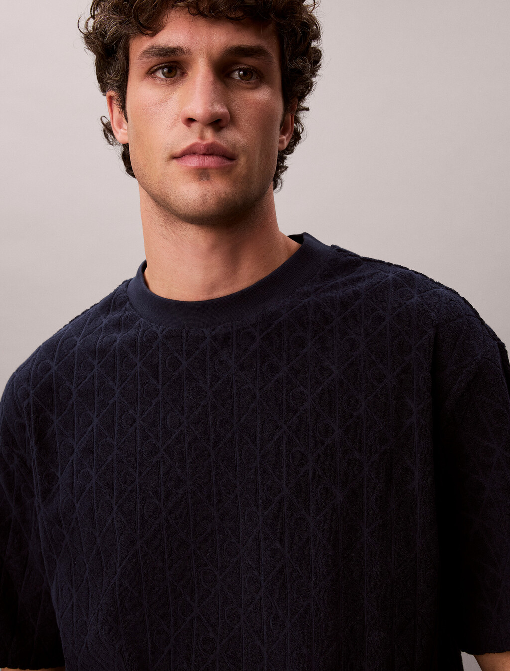 Camiseta de algodón con estampado de logotipo emblema