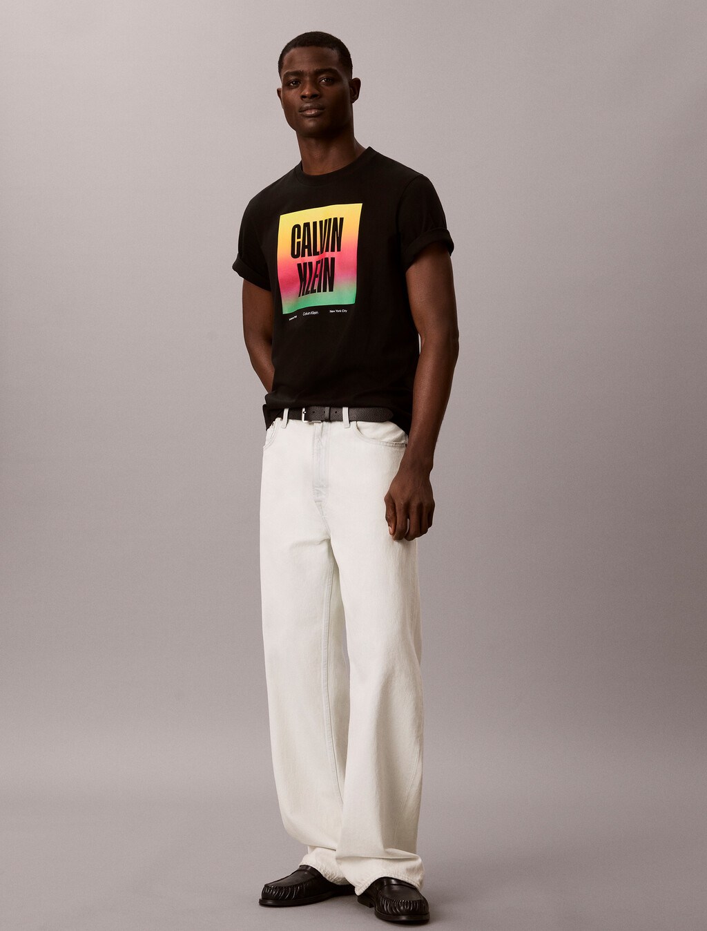 Camiseta suelta con logo - Orgullo