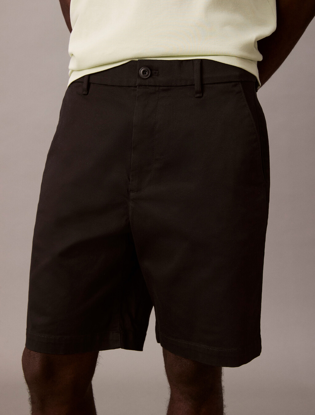 Pantalón corto de algodón refinado con elastano