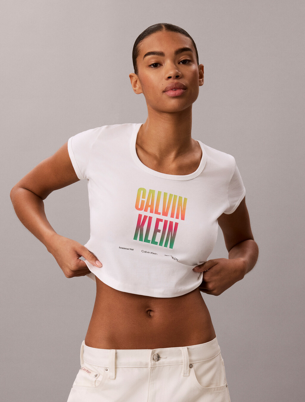 Camiseta ajustada con estampado de logo - Orgullo