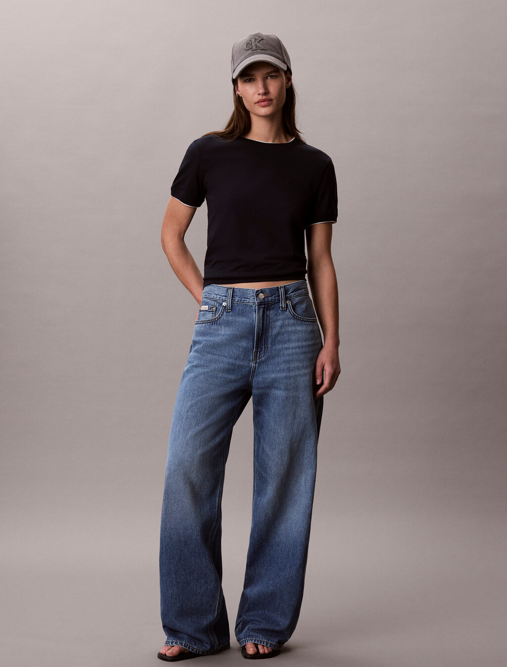 Camiseta de algodón y modal con detalles contrastantes