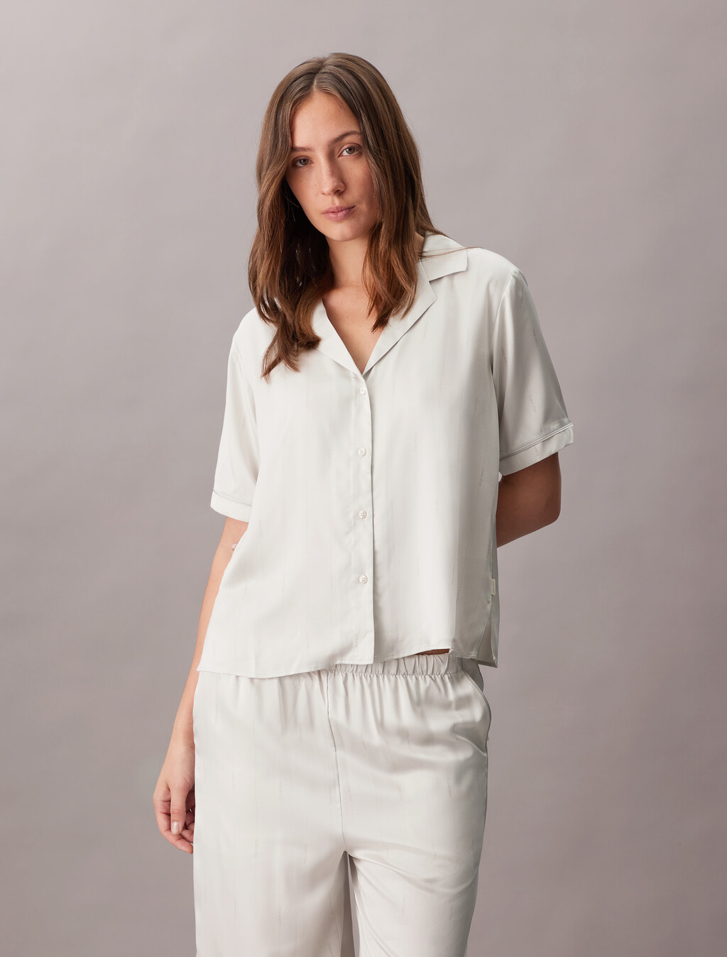 Camisa de pijama con brillo satín