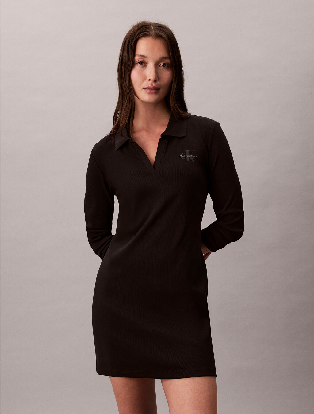 Vestido de piqué de algodón con corte ajustado