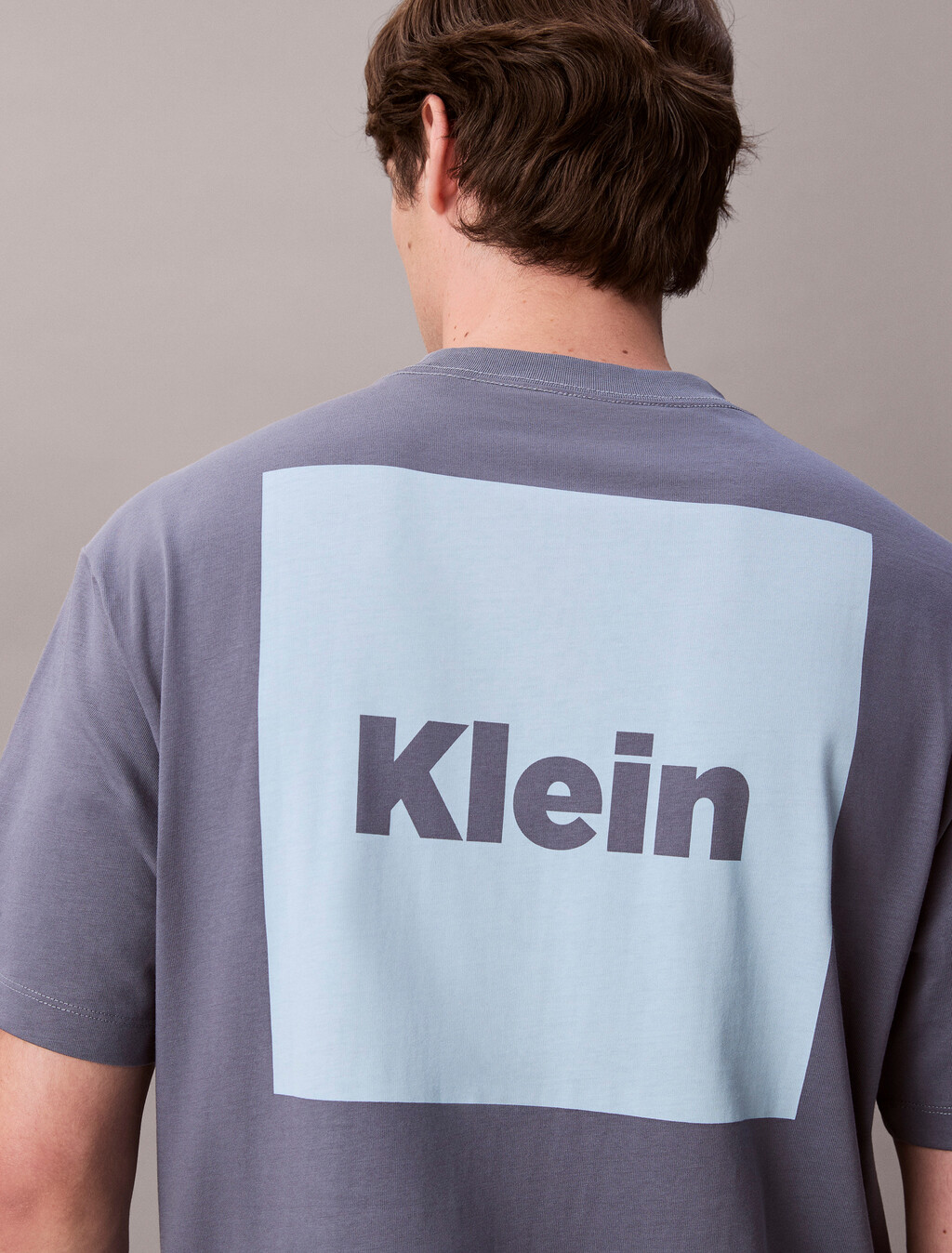 Camiseta holgada con estampado de logo