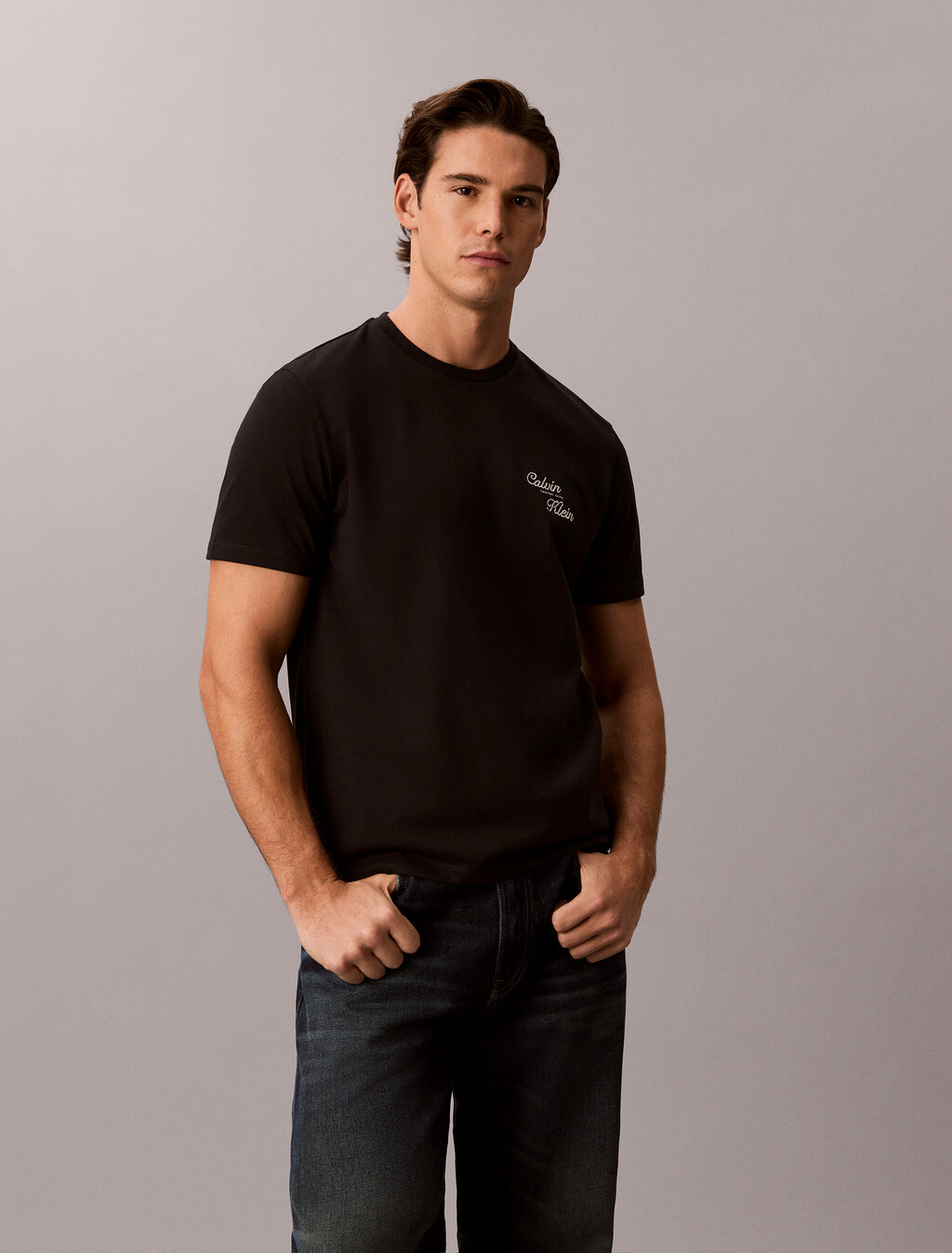 Camiseta clásica con logo de script fresco