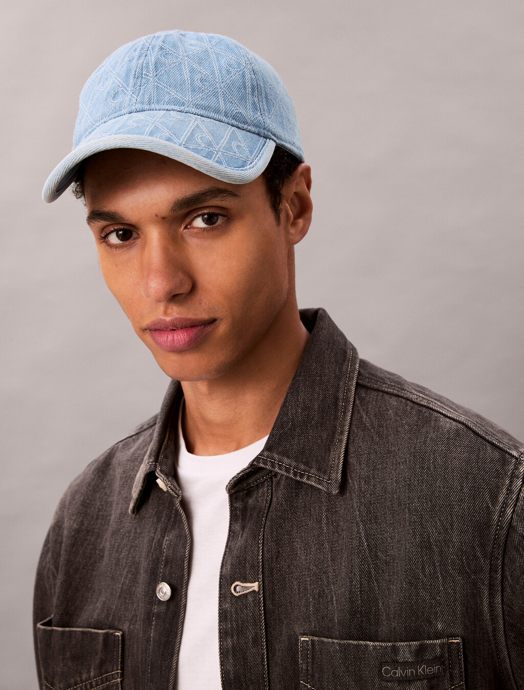 Gorra de béisbol de denim acolchado con monograma