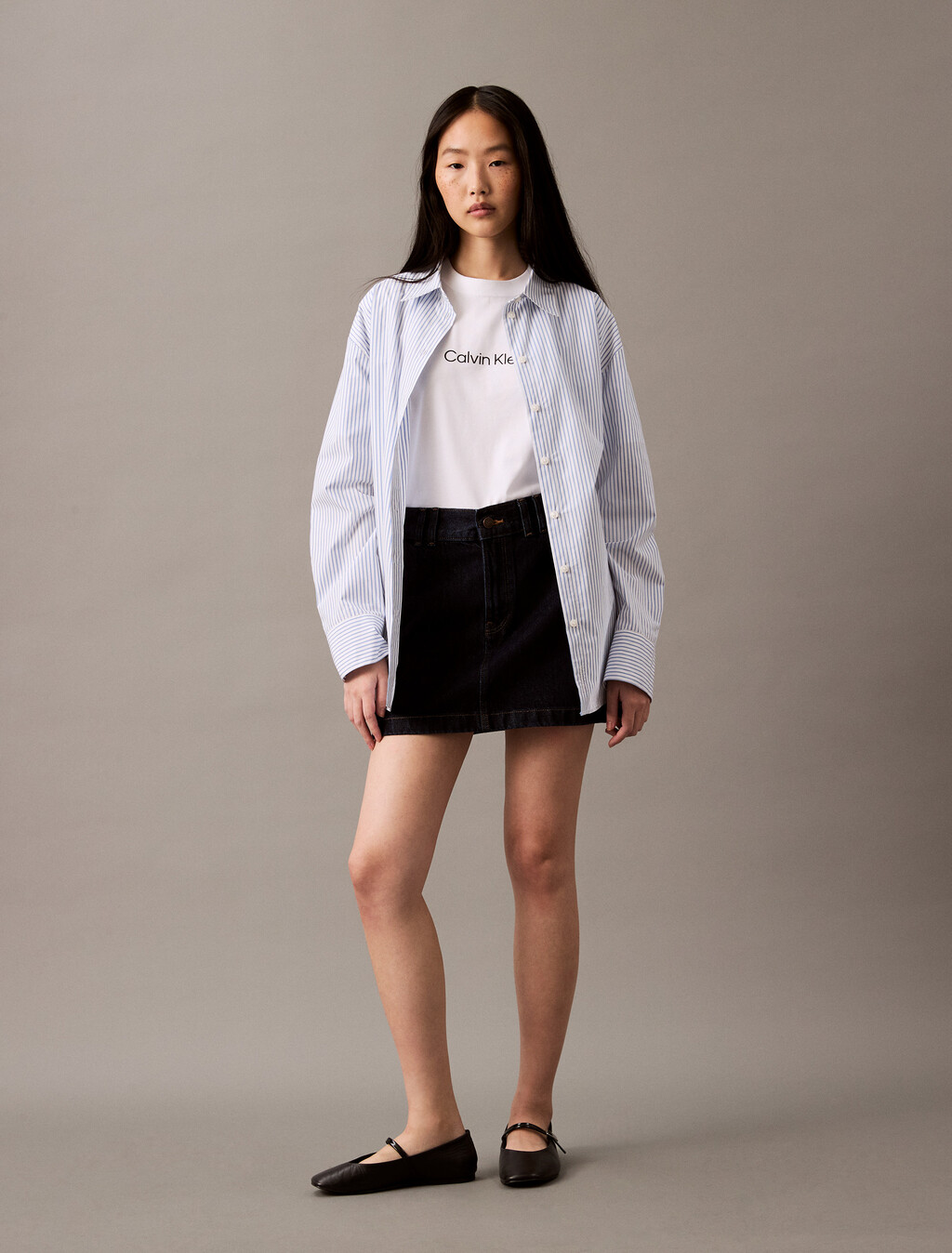 Camiseta de cuello redondo con logo estándar holgada