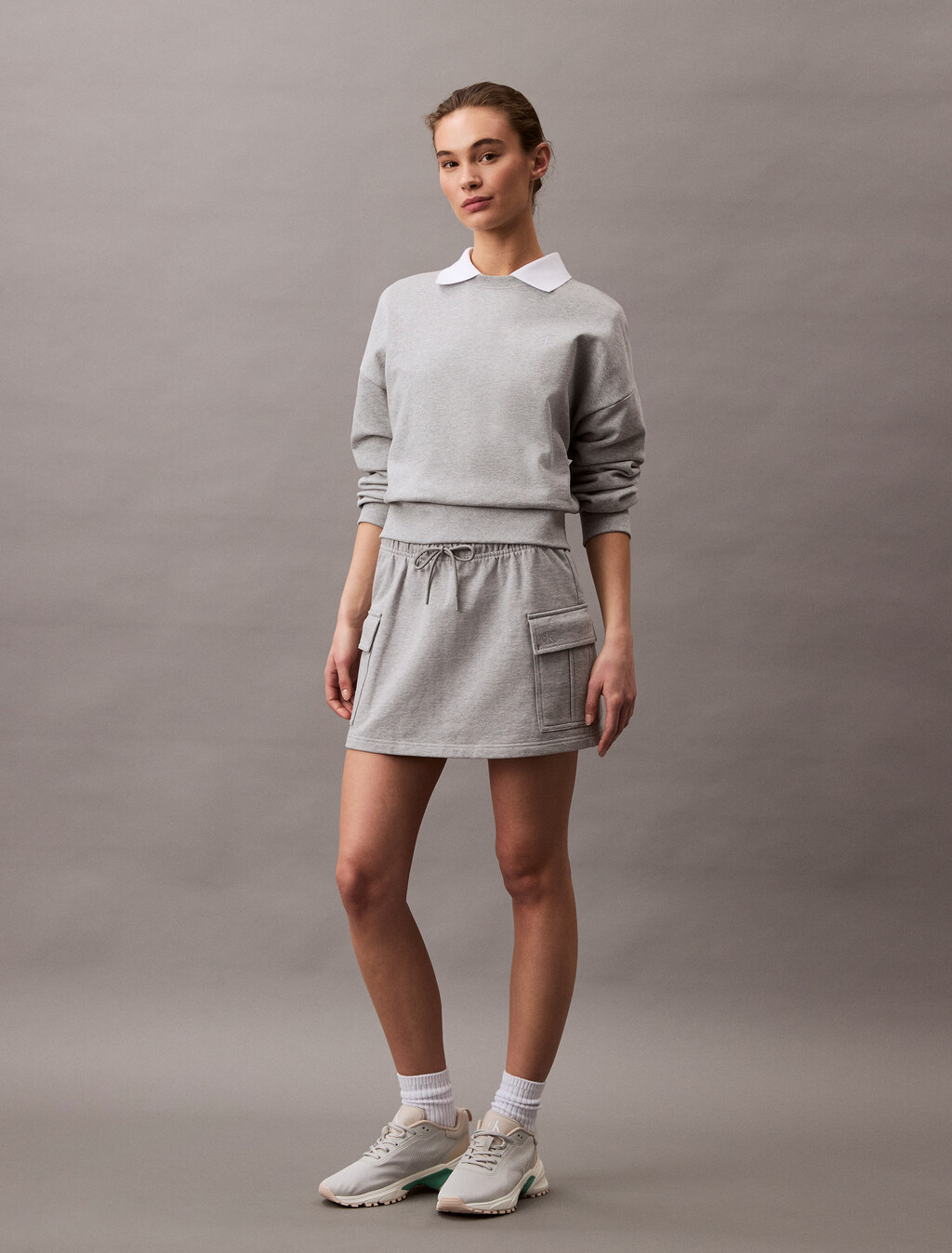 Minifalda de algodón terrycloth con bolsillos tipo cargo