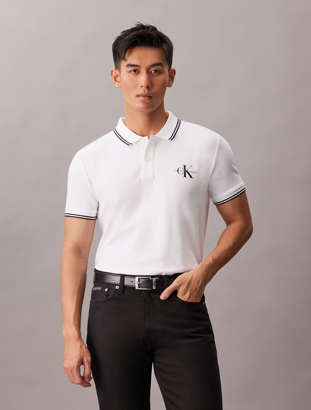 Polo Slim con punta monograma