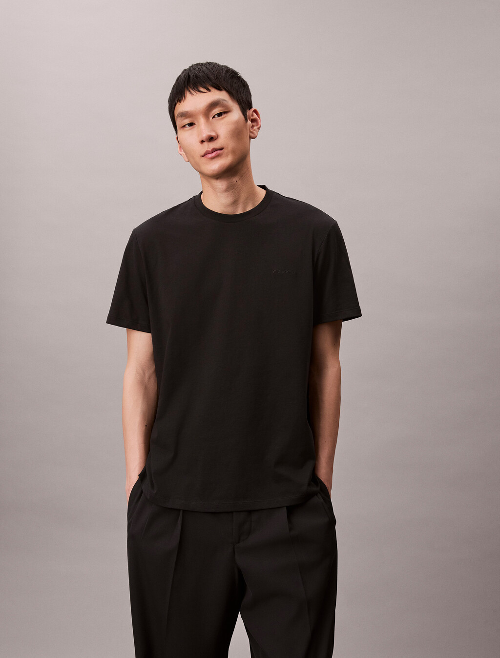 Camiseta de cuello redondo Solid Liquid Touch