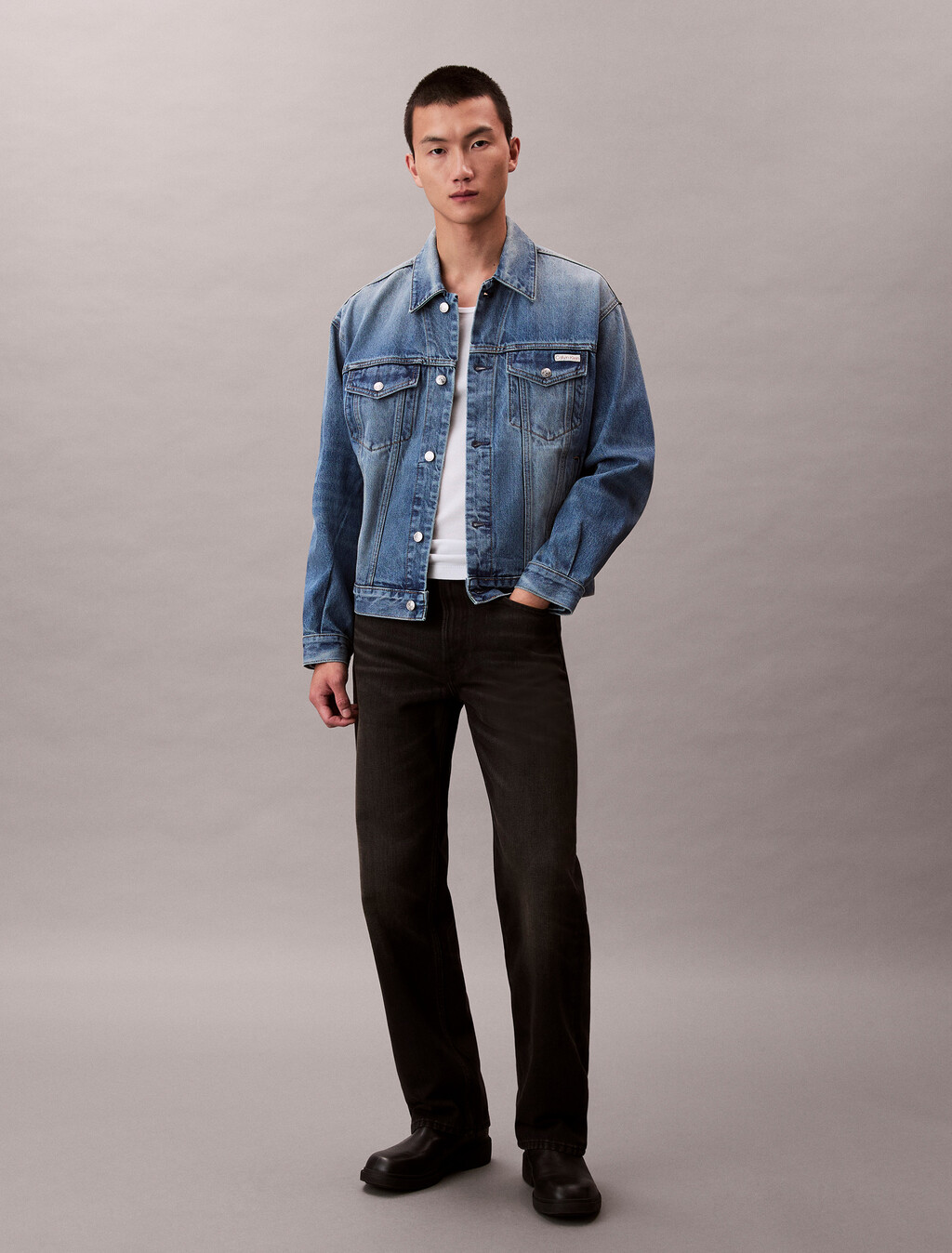 Pantalones vaqueros negros originales rectos de los 90