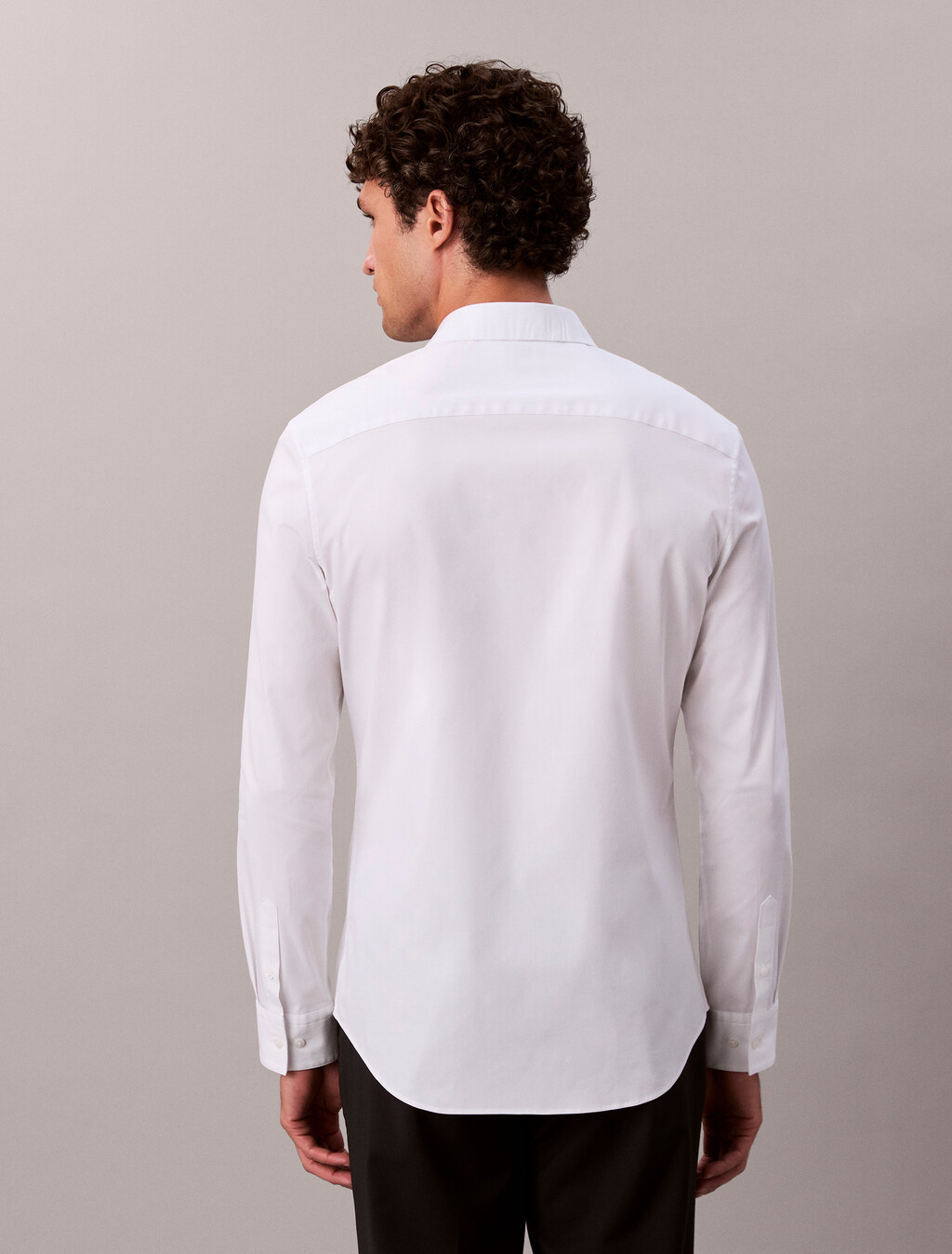 Camisa de popelín elástico ajustada