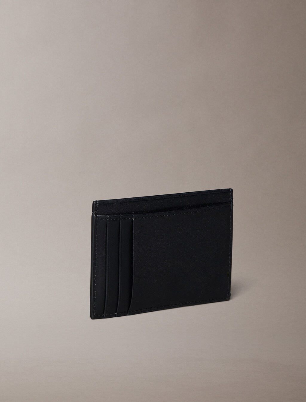 Porta tarjetas refinado
