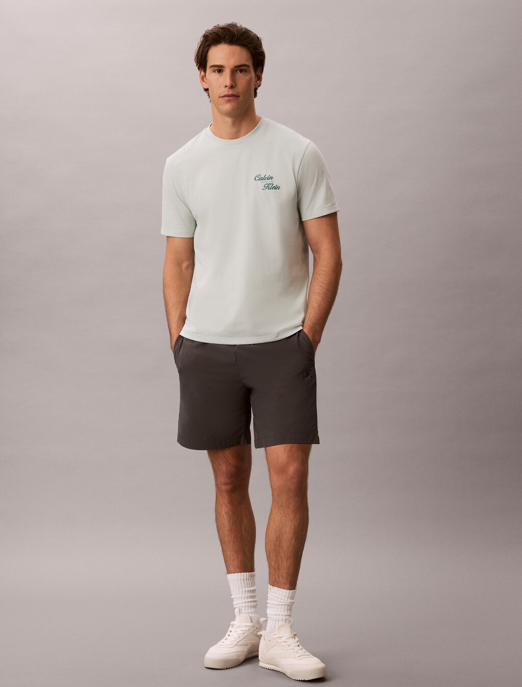 Camiseta clásica con logo de script y enfriamiento