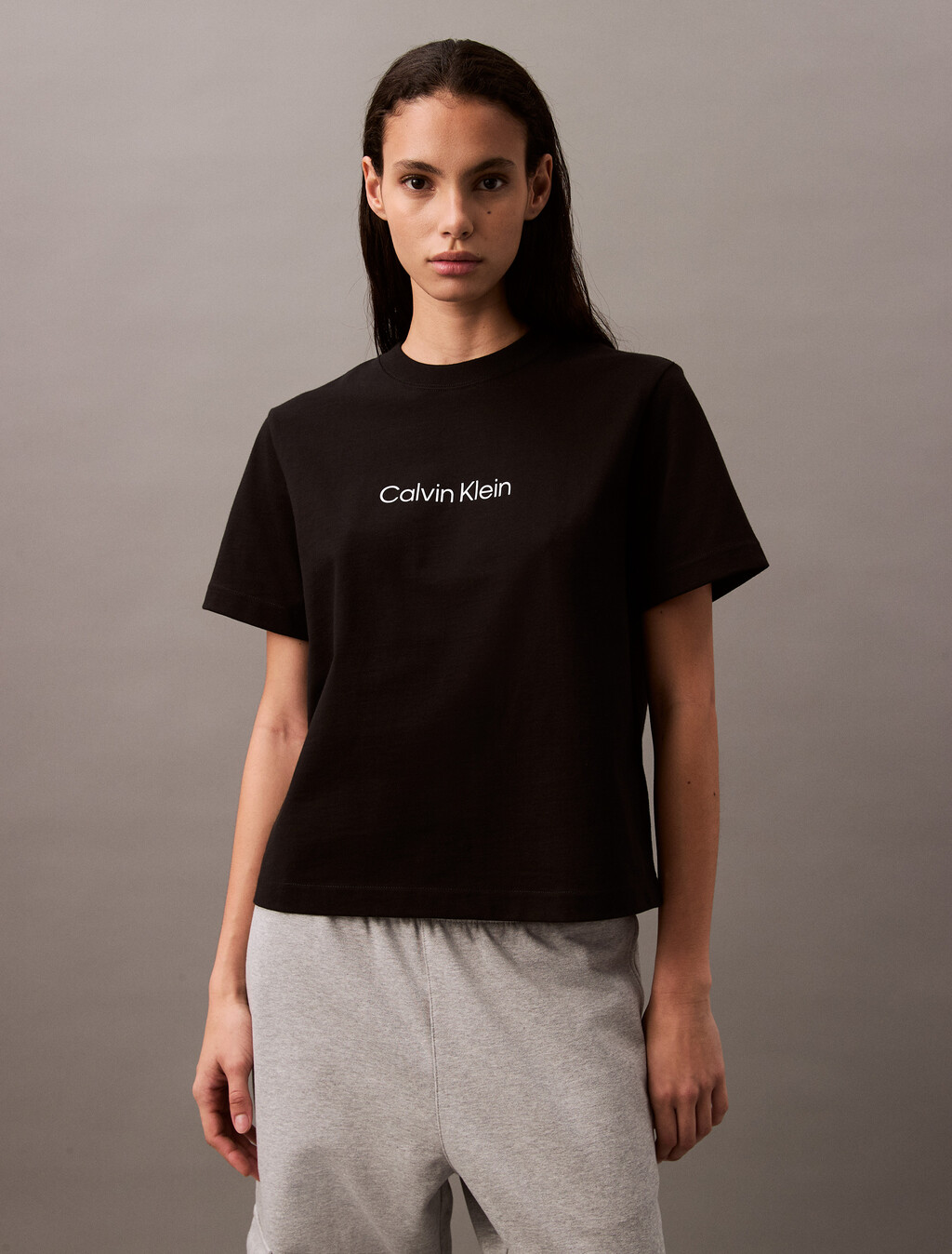 Camiseta de cuello redondo con logo estándar holgada